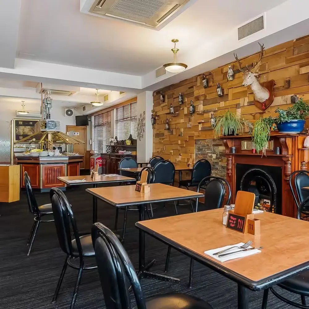 Marquis-bistro & buffet-dining area